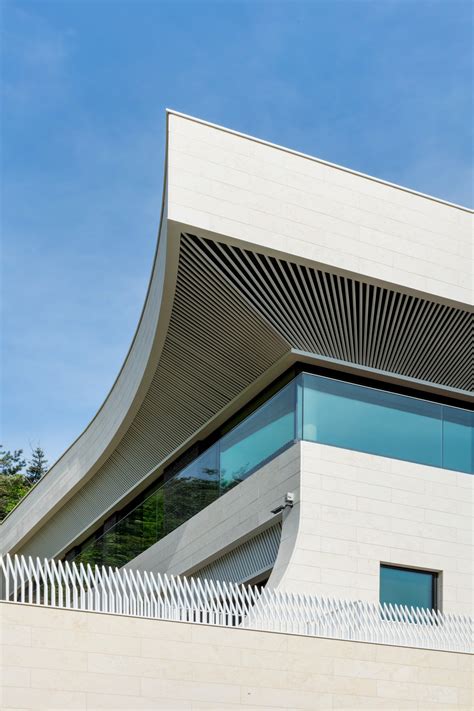 Eaves House by JOHO Architecture - Architizer