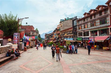 Mall Road Shimla - Amazing place to hang out, shopping & relaxing