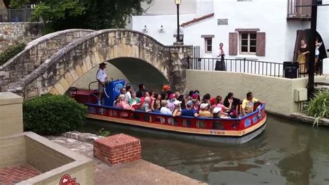 What To Do In San Antonio TX - River Walk Cruise Boat Tour - YouTube