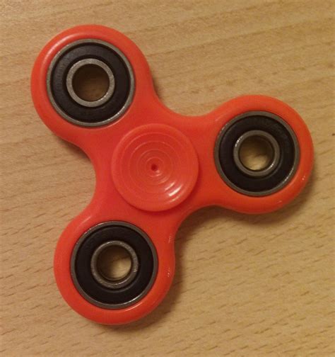 Fidget spinner - Wikipedia