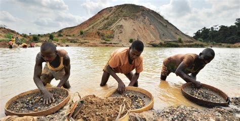 Angolan Diamond Exchange kicks off on trial in 2022 - Ver Angola ...