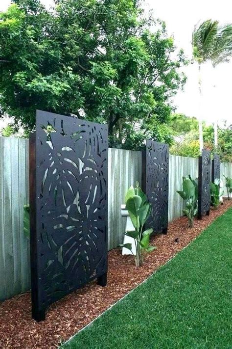 30 Backyard & Garden Fence Decor Ideas | Garden fence panels, Privacy ...