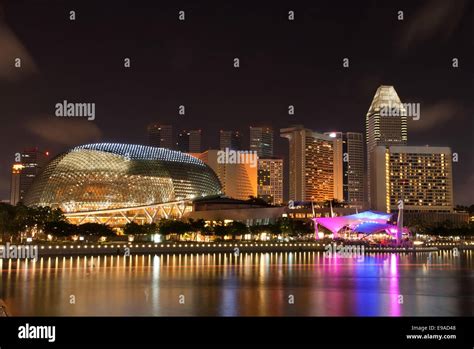 Esplanade singapore hi-res stock photography and images - Alamy