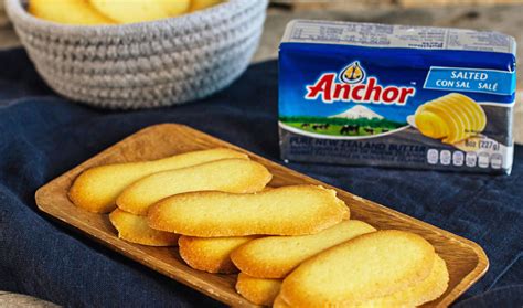 This Ultimate Lengua de Gato Recipe Uses Butter Instead of Shortening ...