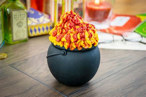 Copycat Cauldron Cake from the Wizarding World of Harry Potter - The ...