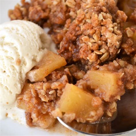 Cinnamon Apple Crisp Recipe - Sum of Yum