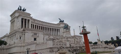 Palazzo Venezia and Fontana Trevi. February 2023. : r/rome