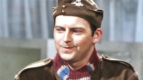 Ian Lavender: Dad's Army star dies aged 77 - BBC News