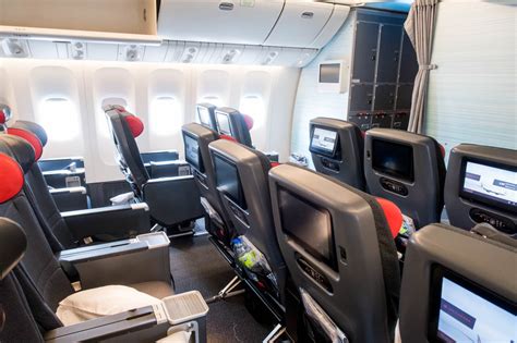 Review: Air Canada 777-300ER Economy Class from Paris to Montreal