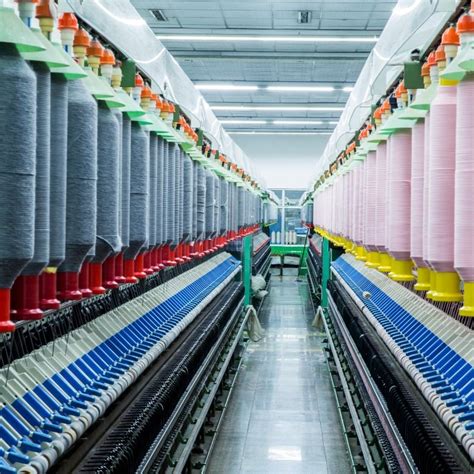 La importancia de los tensioactivos en la industria textil - PCC Group ...