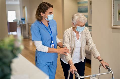 How to Become a Geriatric Nurse: Job Overview - Nightingale College