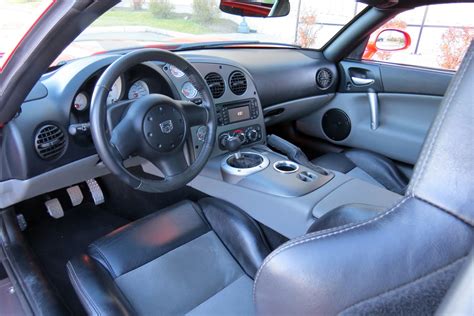 2008 DODGE VIPER SRT/10 - Interior - 236611