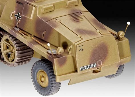 Plastic ModelKit military 03264 - sWS with 15cm Panzerwerfer 42 (1:72 ...