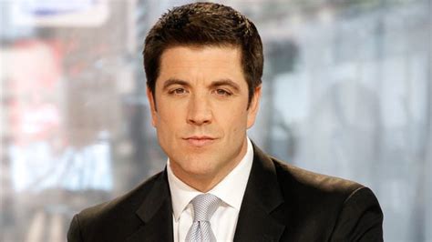 'Good Morning America' Anchor Josh Elliott's Biography - ABC News