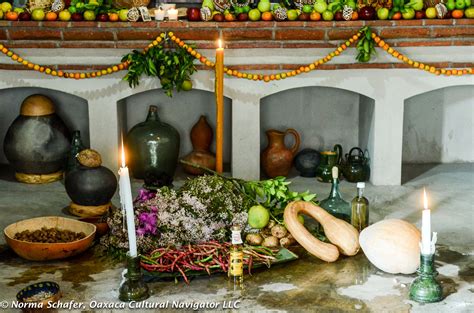 Traditional Altars: Dia de los Muertos in Oaxaca, Mexico | Oaxaca ...