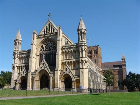 Weekly City Spotlight: St Albans | www.azuremotorhomehire.co.uk