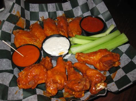 Bar Bill Tavern – Bring The Wing