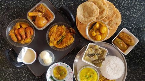 4 Restaurants Redefining The Bengali Cuisine In Delhi