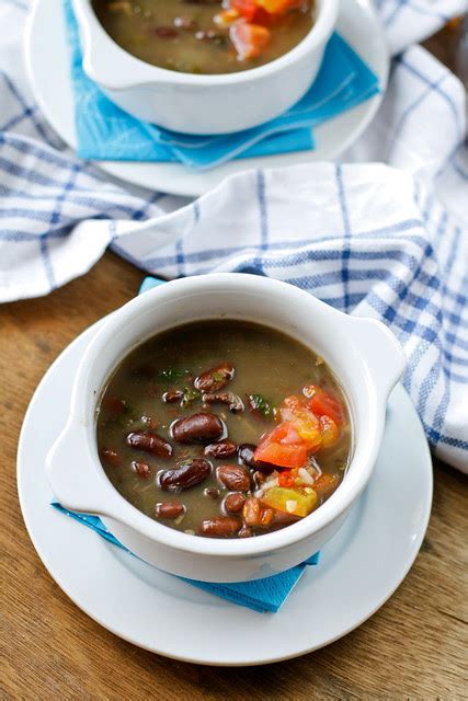 Sup Brenebon Recipe (Menadonese red kidney bean soup)