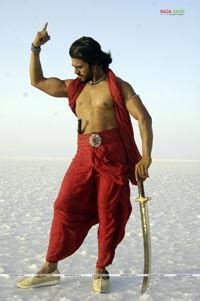 Magadheera Ram Charan Teja Photo Gallery