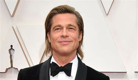 Nominee Brad Pitt Looks So Suave at Oscars 2020 | 2020 Oscars, Brad ...