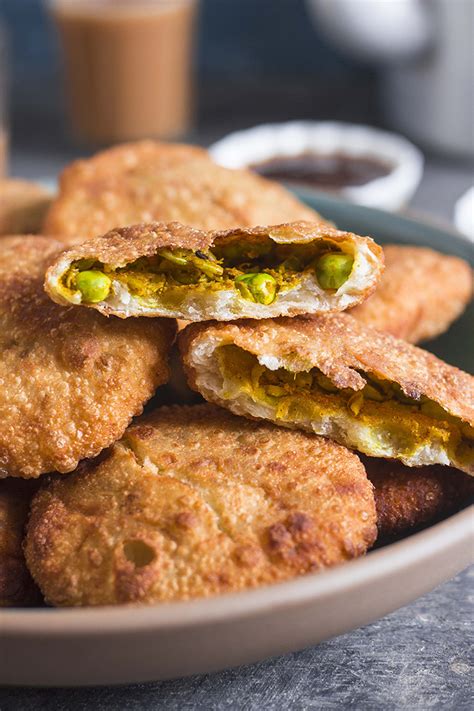 One Teaspoon Of Life: Matar Kachori Recipe | Green Peas Kachori Recipe