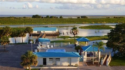 DAYS INN BY WYNDHAM LAKE OKEECHOBEE - Updated 2024 Prices & Motel ...