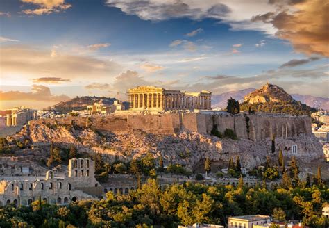 The 8 Top Attractions In Greece | CuddlyNest