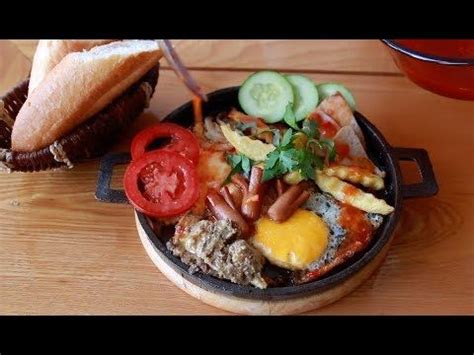 Combo Breakfast Skillet - Bánh Mì Chảo - YouTube | Breakfast skillet ...