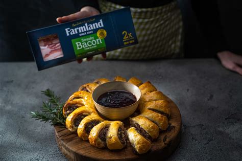 Venison Sausage Roll Wreath / Recipes • Farmland | NZ Family Owned