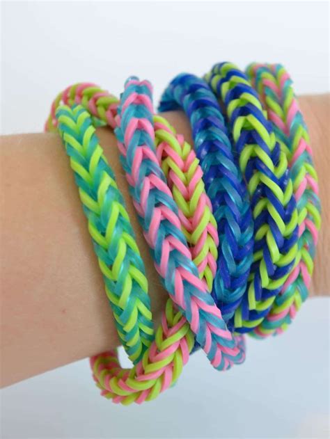 Loom-Free Fishtail Bracelets | Diy bracelets elastic, Loom band ...