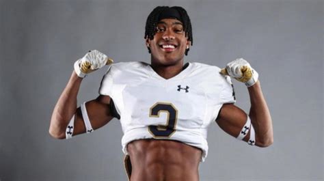 Notre Dame Commit Profile: Cornerback Karson Hobbs - Sports Illustrated ...