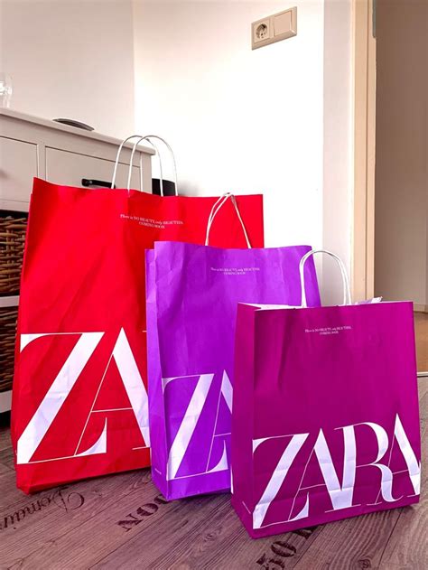 zara shopping bags 🛍 in 2022 | Achtergronden, Achtergrond