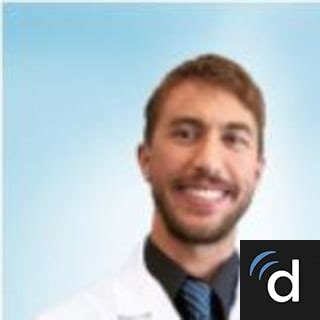 Doctors at Kaiser Permanente Woodland Hills Medical Center in Woodland ...