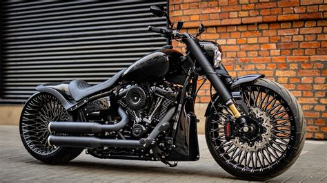 This Custom Harley-Davidson Breakout Is An Insane 2,100cc, 150-HP Beast