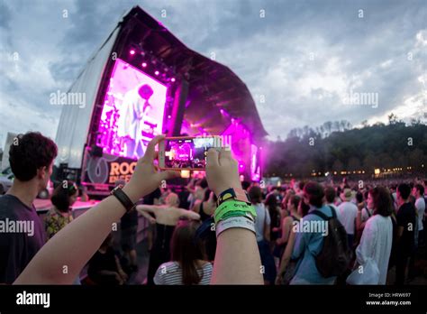 PARIS - AUG 31: Crowd in a concert at Rock En Seine Festival on August ...