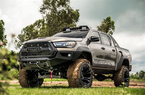 New mod turns your Toyota Hilux into a macho monster - NZ Autocar