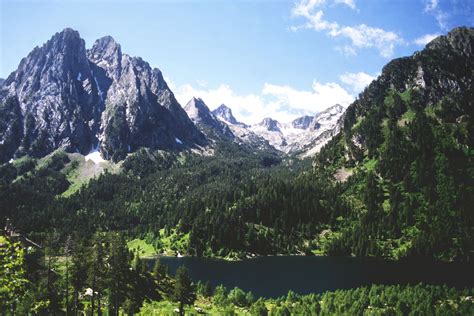 Pyrenees Mountains | Where Are The Pyrenees | DK Find Out