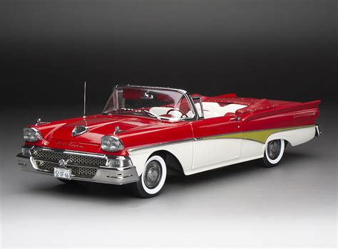 1958 Ford Fairlane Open Convertible – Torch Red/White – sunstarmodelcars