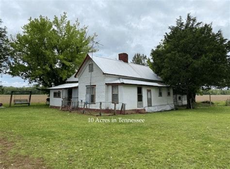 c. 1904 Tennessee Farmhouse For Sale on 10 Acres Under $40K ~ Off ...