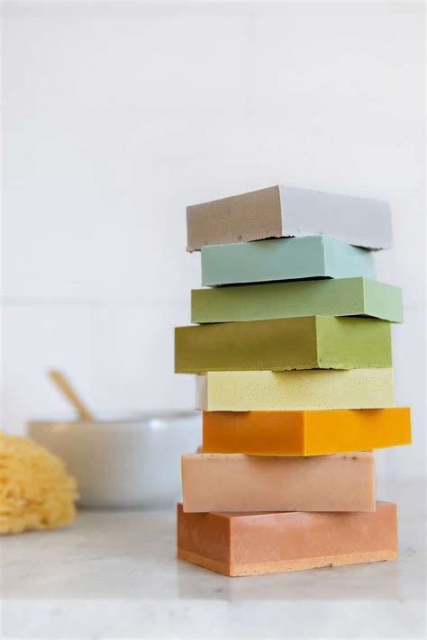 How to Color Soap: 56 Natural Ways To Make The Prettiest Homemade Soaps ...