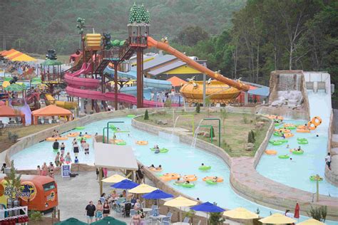 Soaky Mountain Waterpark opens in Sevierville