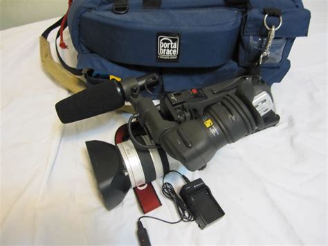 Canon XL2 MiniDV 3CCD Professional Camcorder With a Porta Brace Case ...