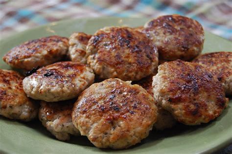 Healthier Homemade Sausage Patties | Michelle Pearson Everett