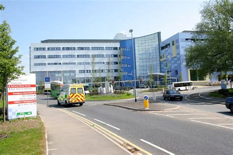 The West Wing of the John Radcliffe Hospital in Oxford, UK Editorial ...