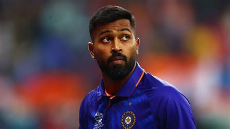 'Hardik Pandya bowling 4 overs now, but not sure for how long': Ex ...