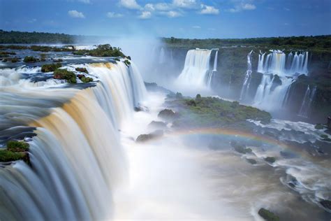 Iguazu falls between Argentina and Brazil [4500x3000] : r/EarthPorn