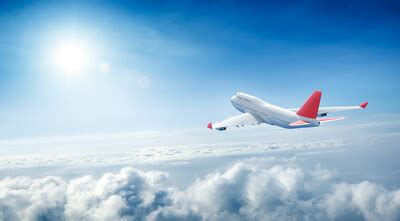 Flying Through Clouds – Why Are They So Dangerous? - Southern Wings