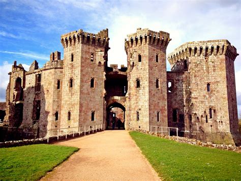 Raglan Castle | Castles in wales, Castle, Best