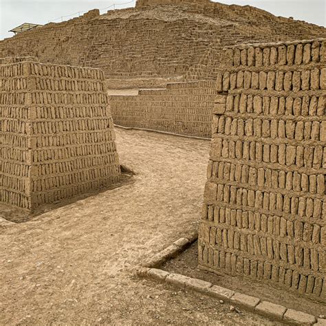 Huaca Pucllana (Lima, Peru) | Choose Your Adventure